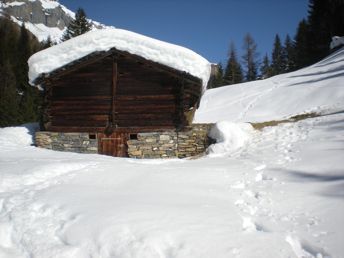 Haus Marmotta Appartement Leukerbad Buitenkant foto